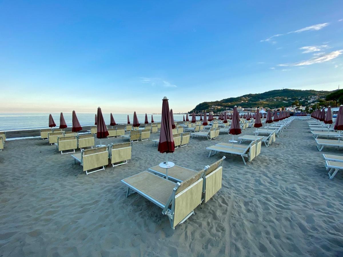 Hotel Torino Wellness&Spa Diano Marina Esterno foto