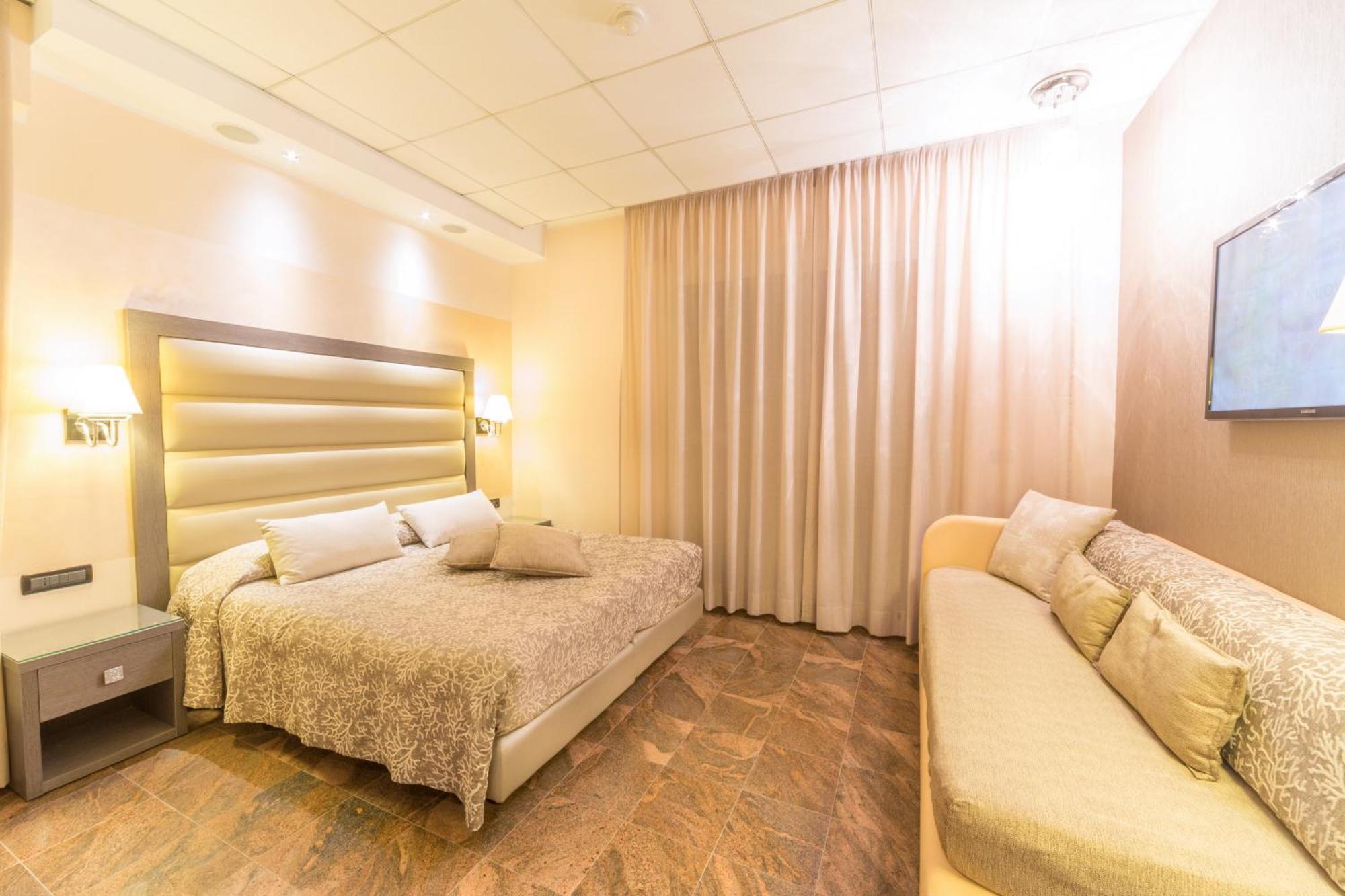 Hotel Torino Wellness&Spa Diano Marina Camera foto