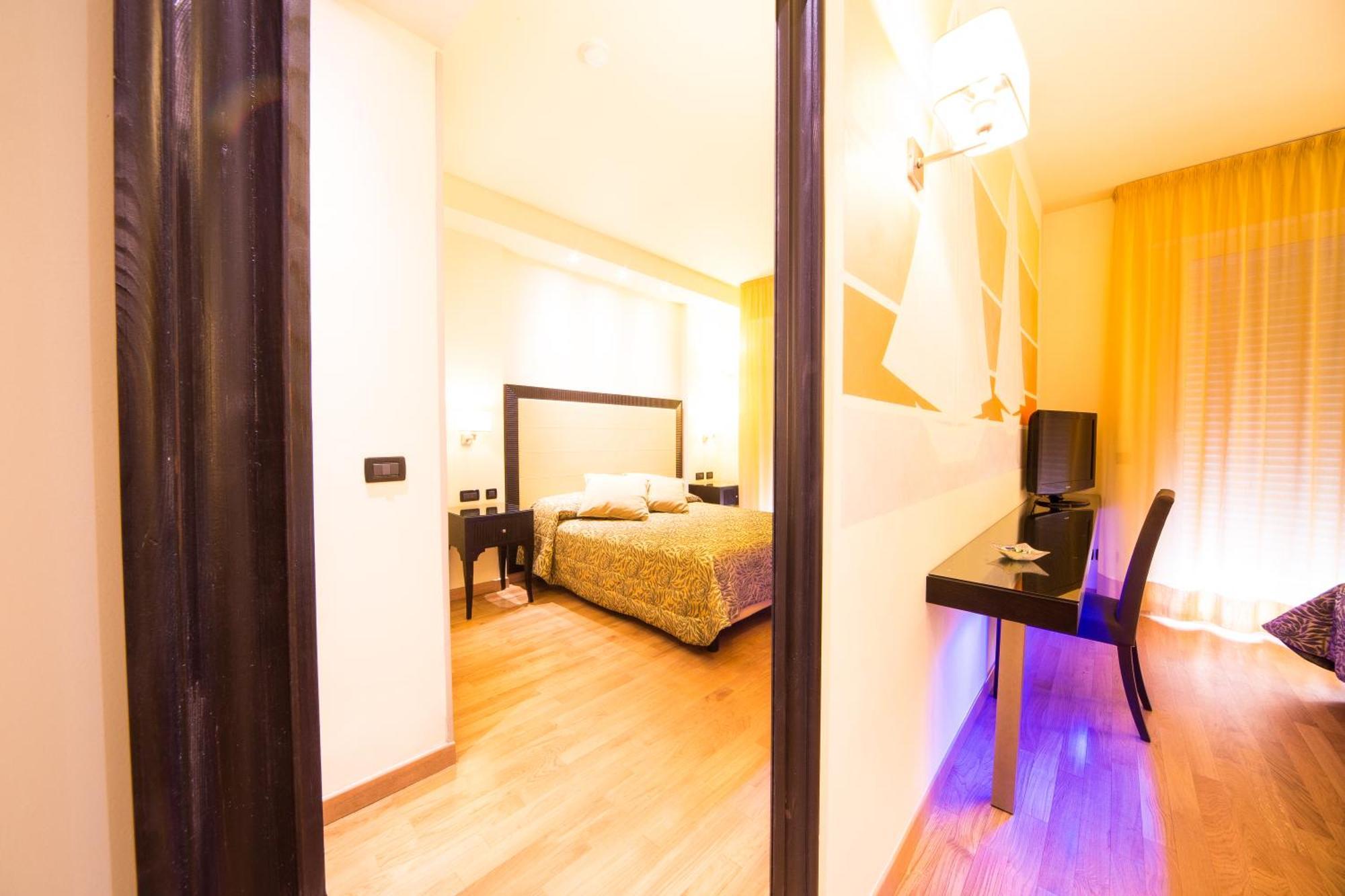 Hotel Torino Wellness&Spa Diano Marina Camera foto
