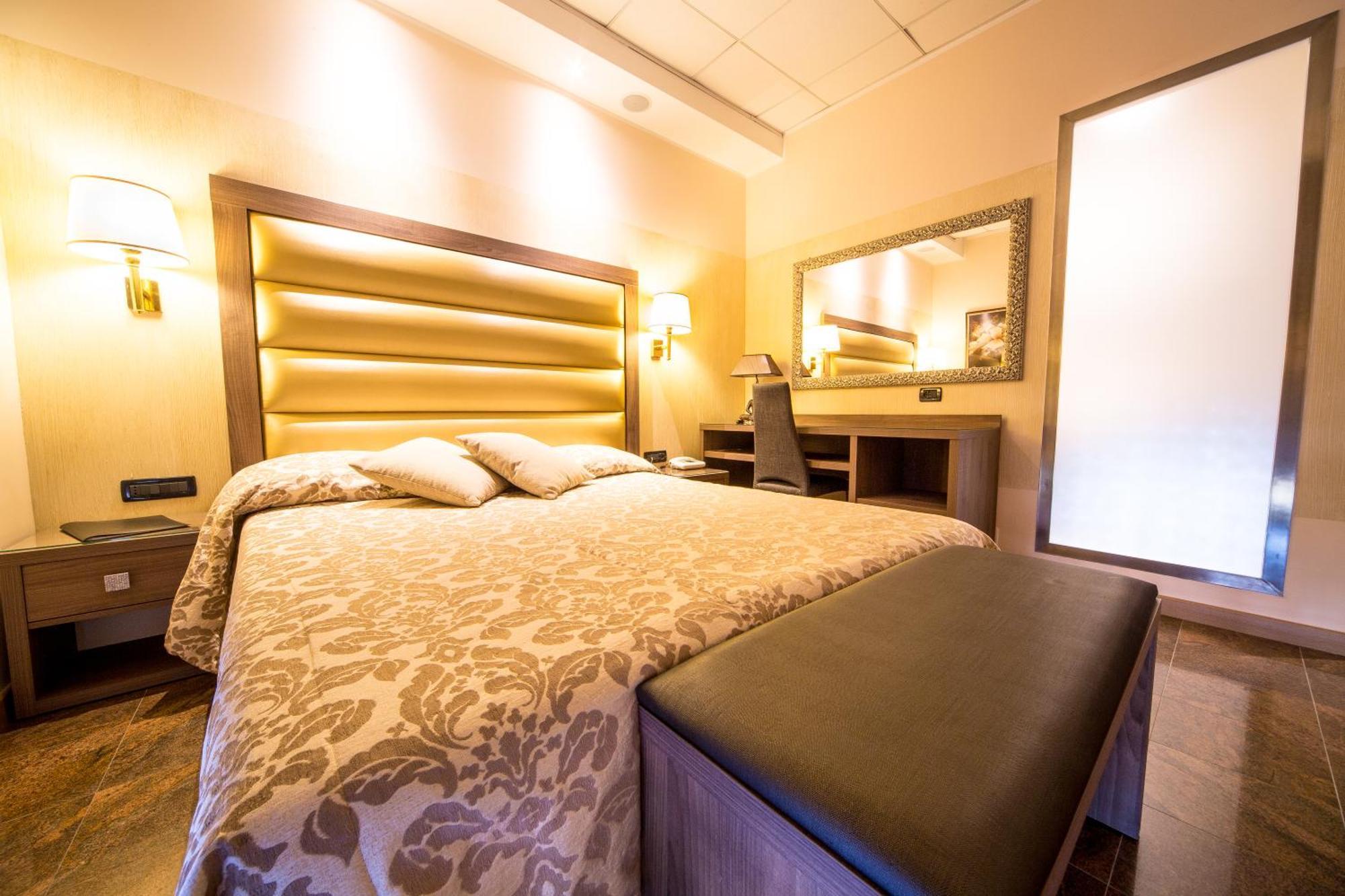 Hotel Torino Wellness&Spa Diano Marina Camera foto